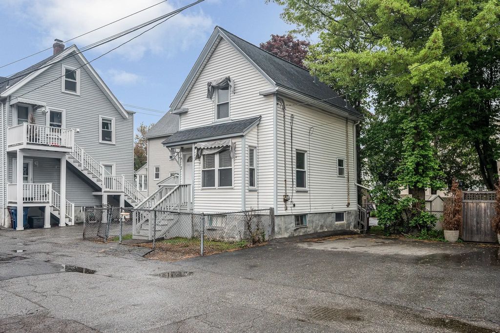 2 Grove Place, Melrose