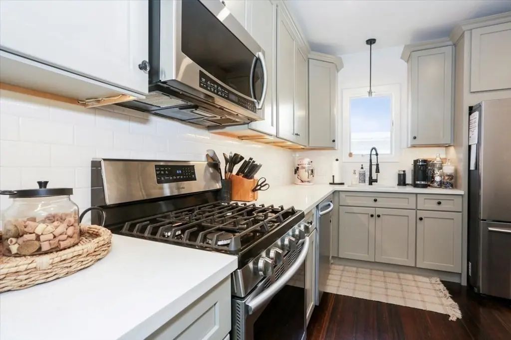 50 Trident Ave #c, Winthrop