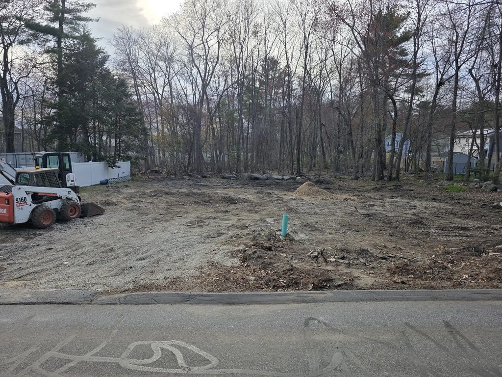 3 Stanwood Rd, Salem