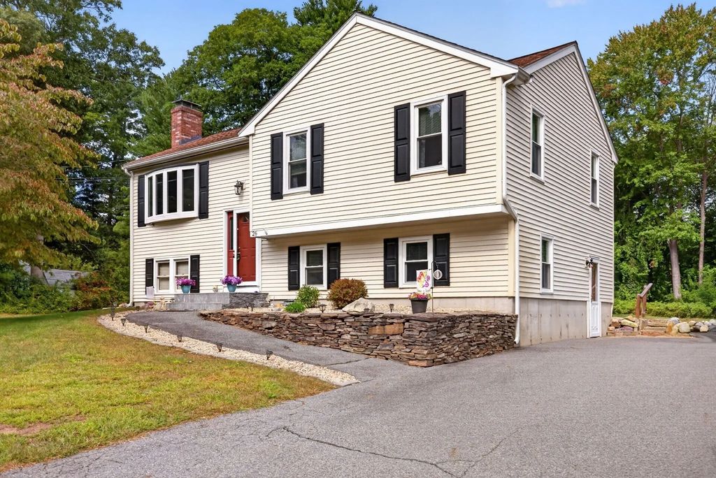 26 Acre Rd, Norton