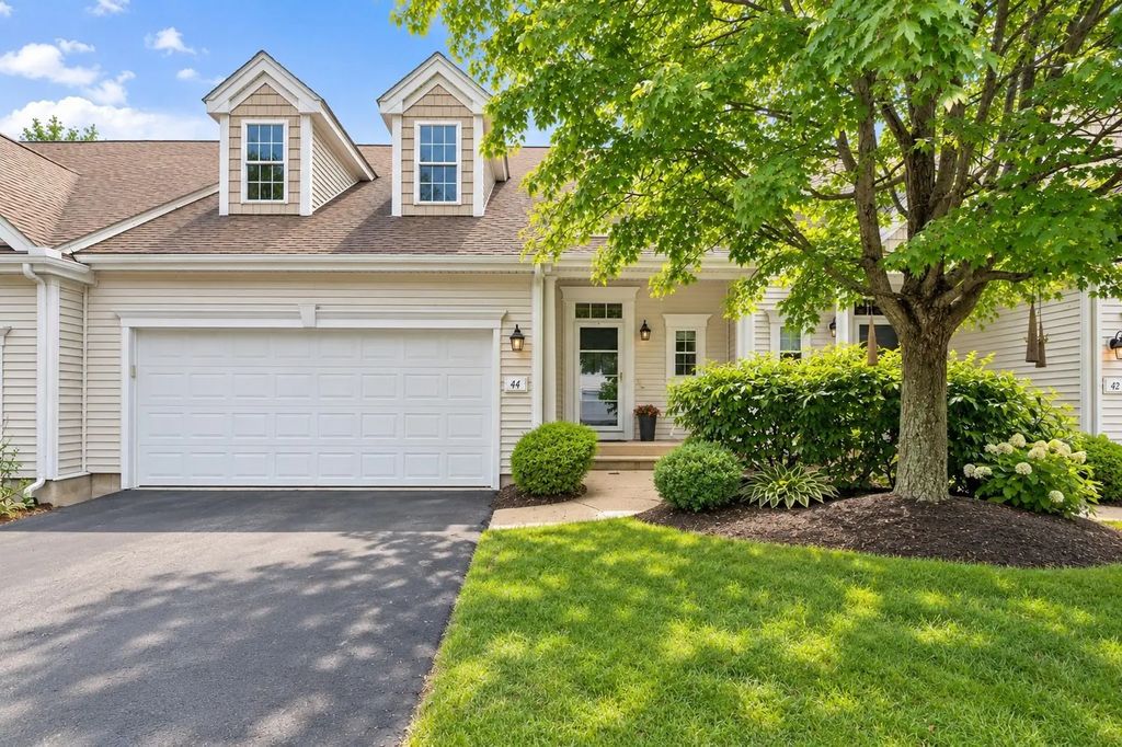 44 Cherry Ln #44, Grafton