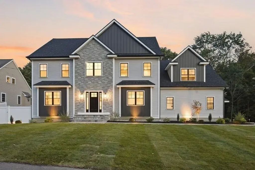 11 Lexington St, Burlington