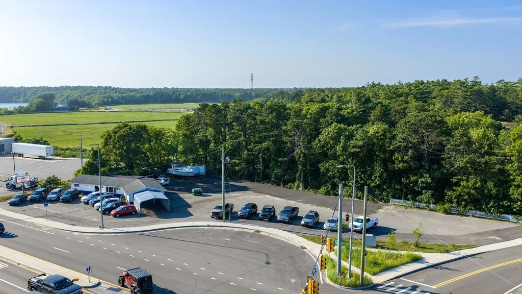 3070 Cranberry Highway, Wareham