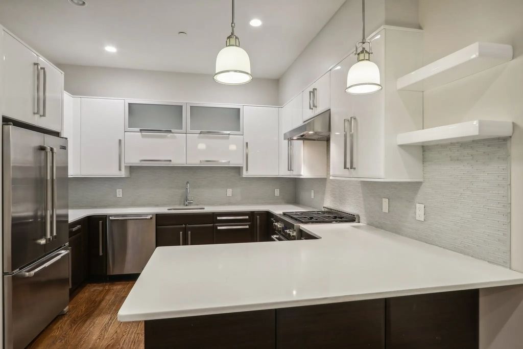 1471 Beacon St #2, Brookline