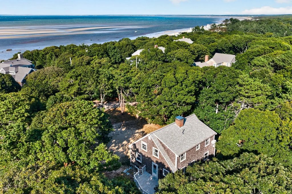 92 Dune Road, Brewster