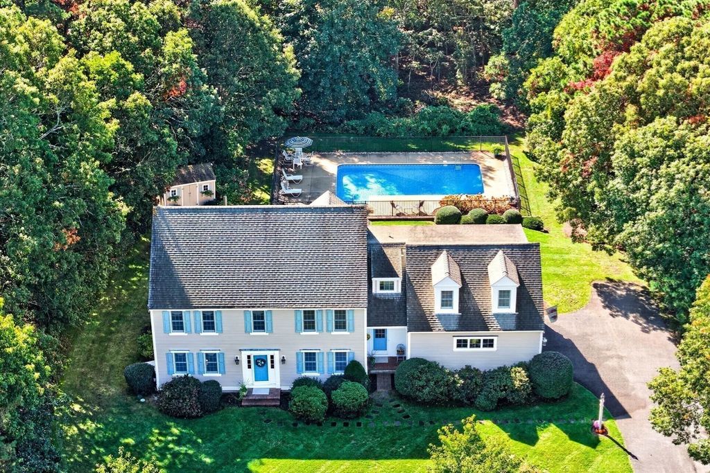 19 Alexander Drive, Yarmouth