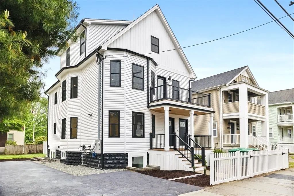 42 Bower S1 #1, Medford