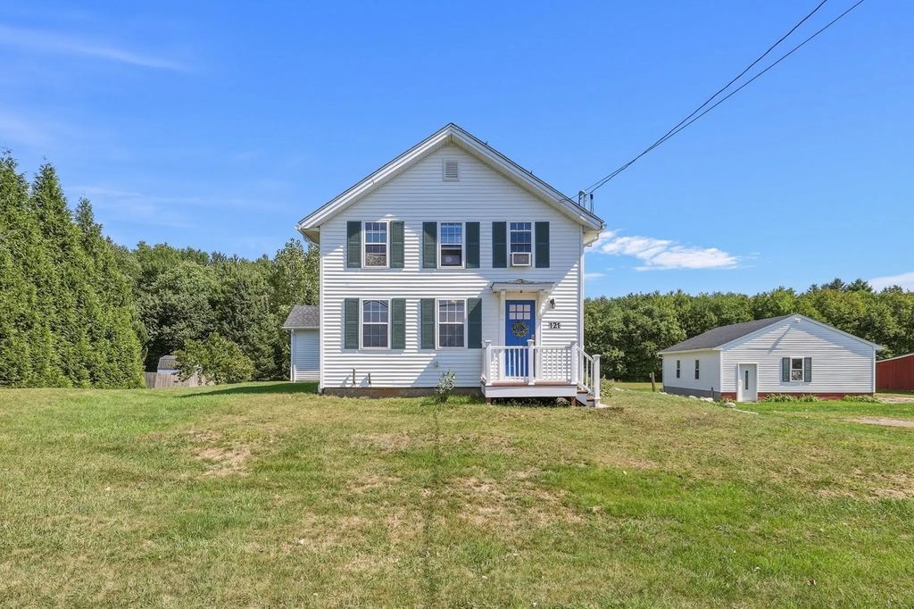 121 S. Washington Street, Belchertown