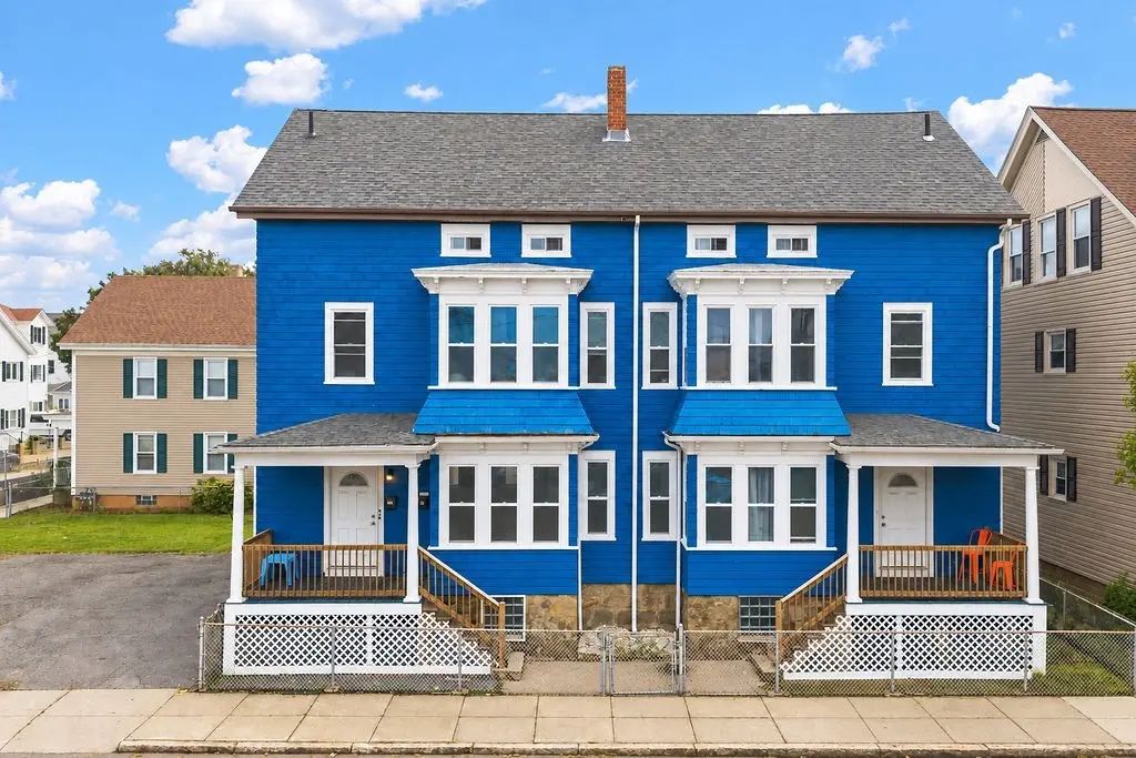 121-129 Fulton St, Fall River