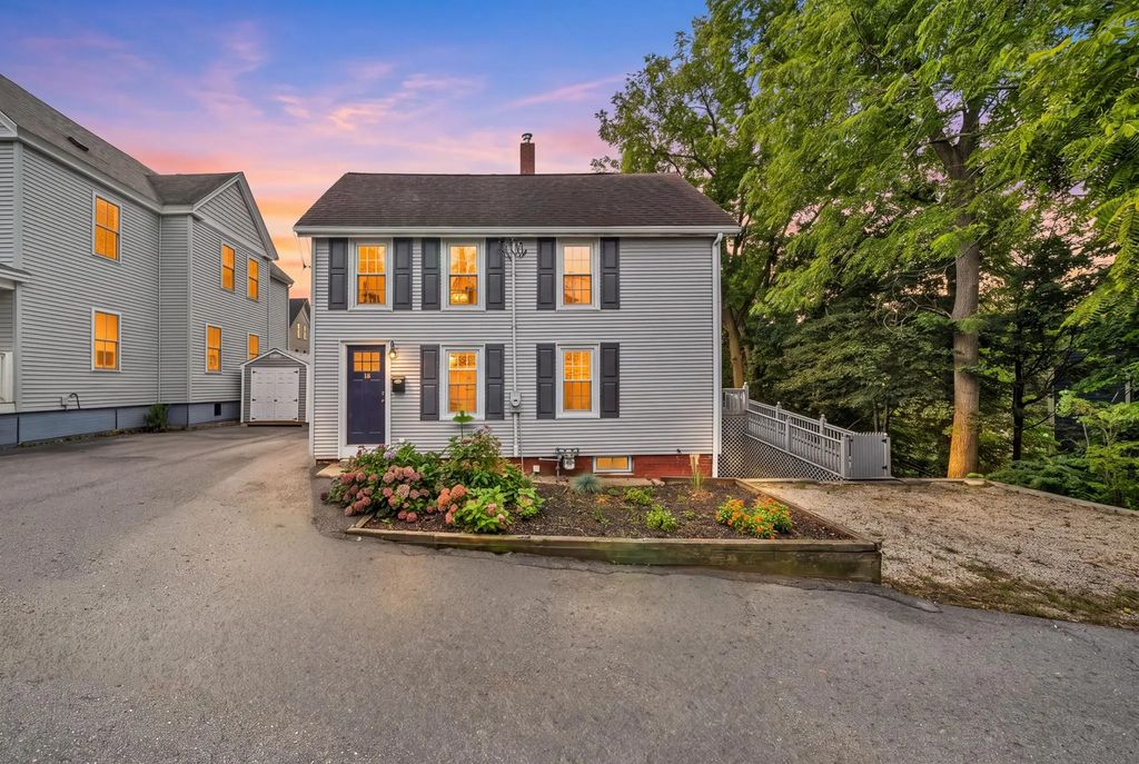 15 Lincoln Ct, Amesbury
