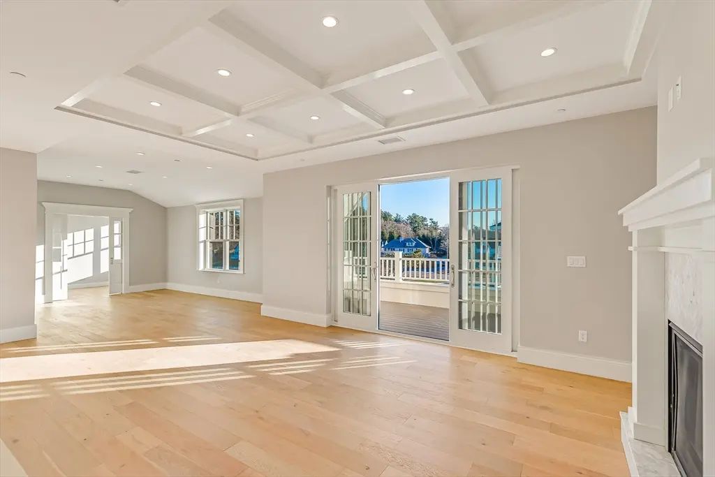 124 Elm Street #308, Cohasset