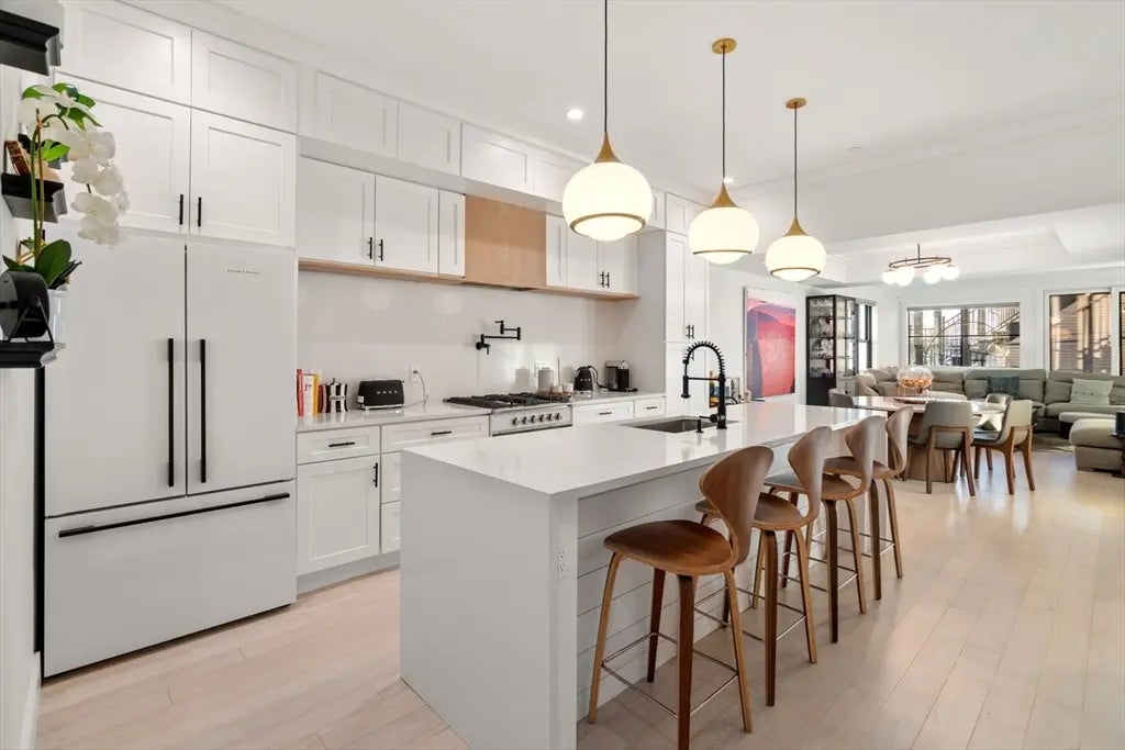 75 Old Harbor St #1, Boston