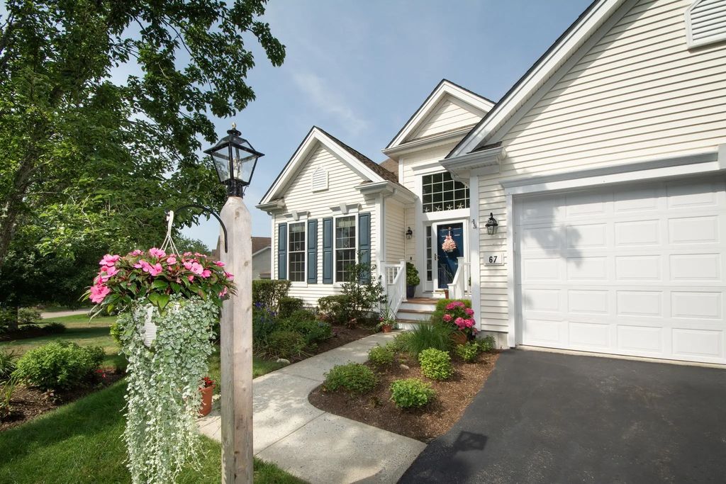 67 Southward Trl, Plymouth