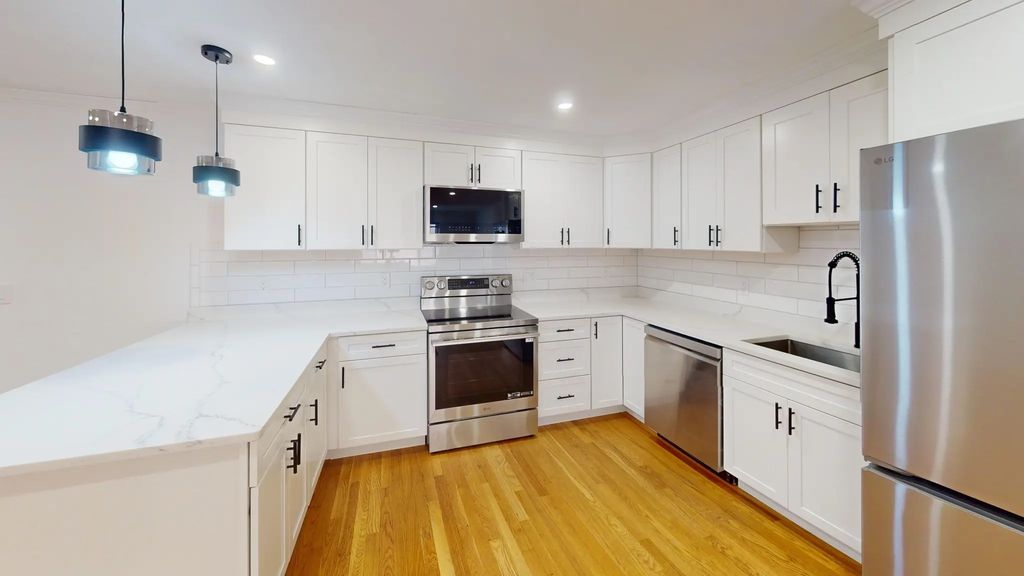 197 Kent St #34, Brookline