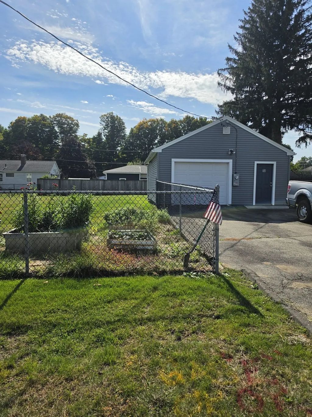 50 Upland Road, Holyoke