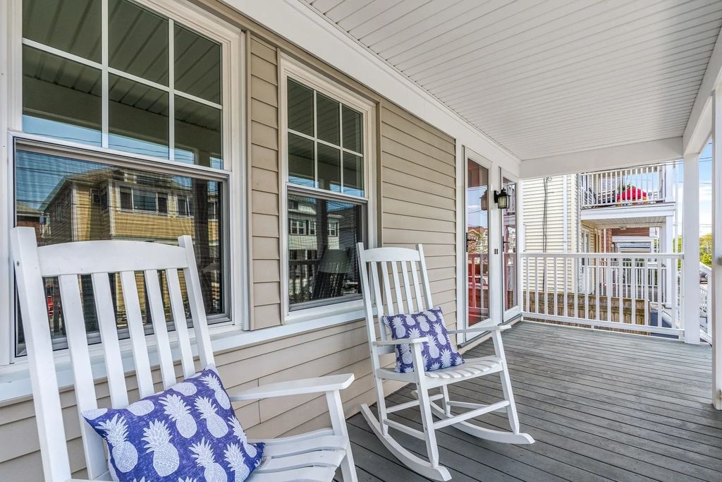 44-46 Woods Ave #44, Somerville