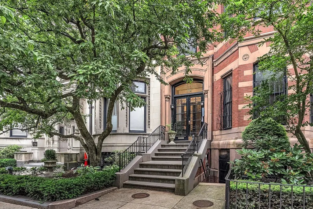 318 Commonwealth Ave #3, Boston