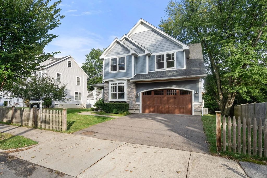 9 Edward Road, Newton
