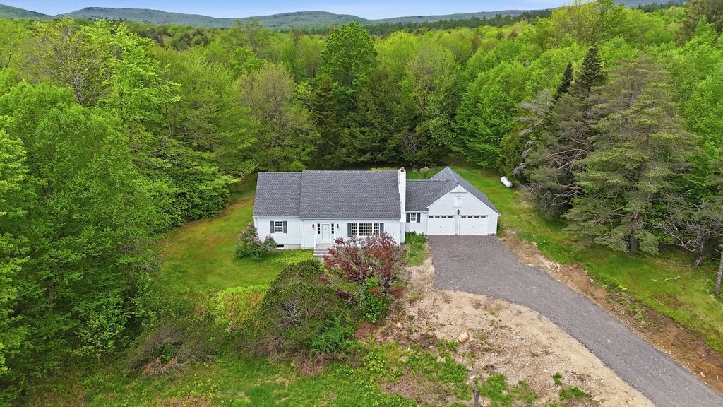 98 North Rd, Monroe
