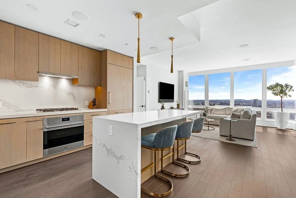 430 Stuart St #23j, Boston
