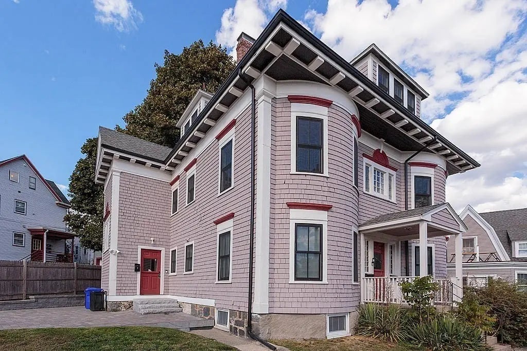 79 Robert St #3, Boston