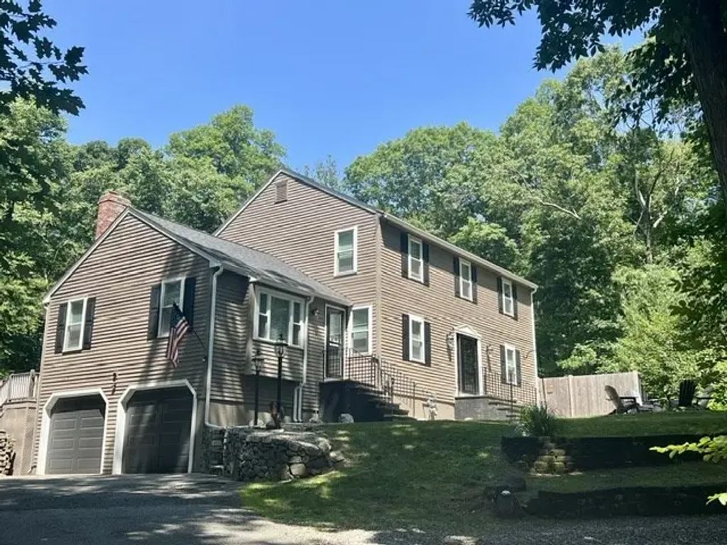 26 Parsonage Hill Rd, Haverhill