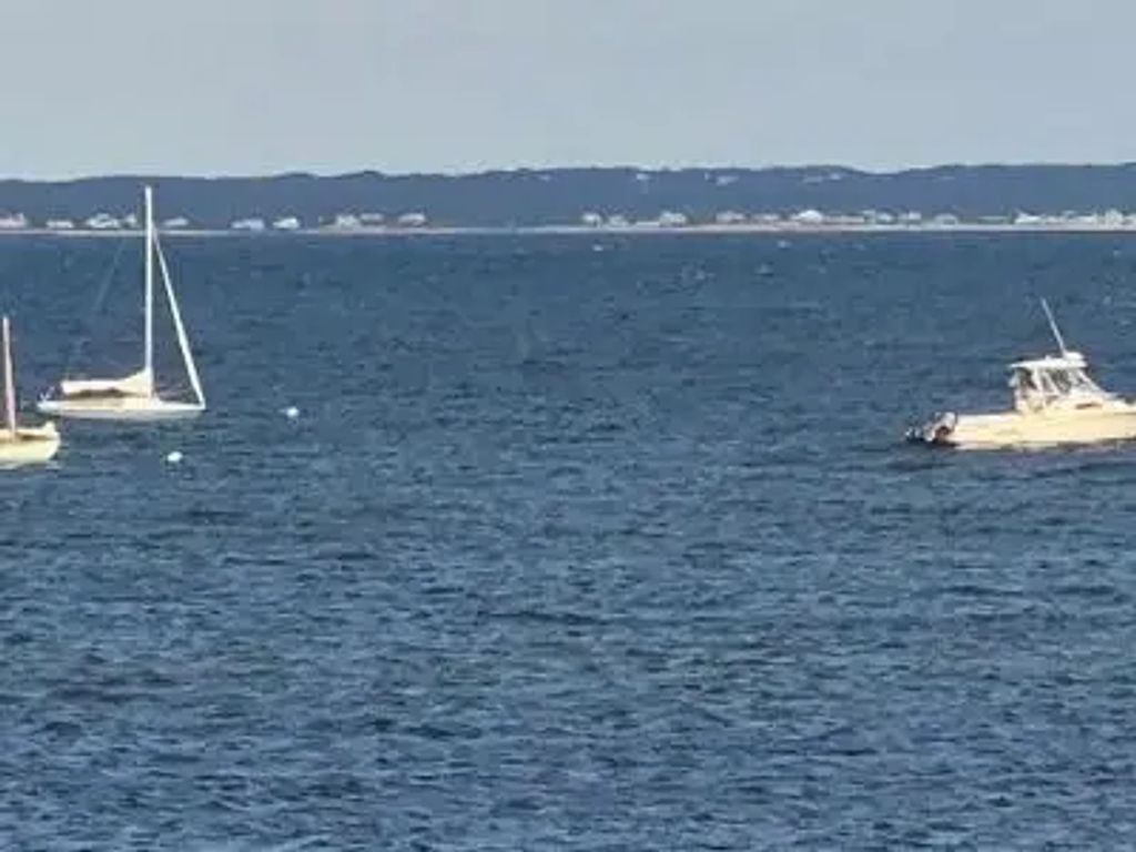 39 Cove Street, Mattapoisett