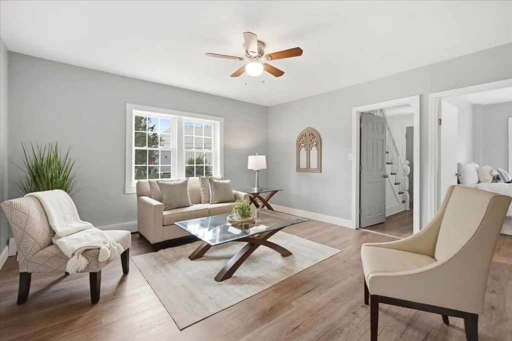 84 Atherton St #1, Stoughton