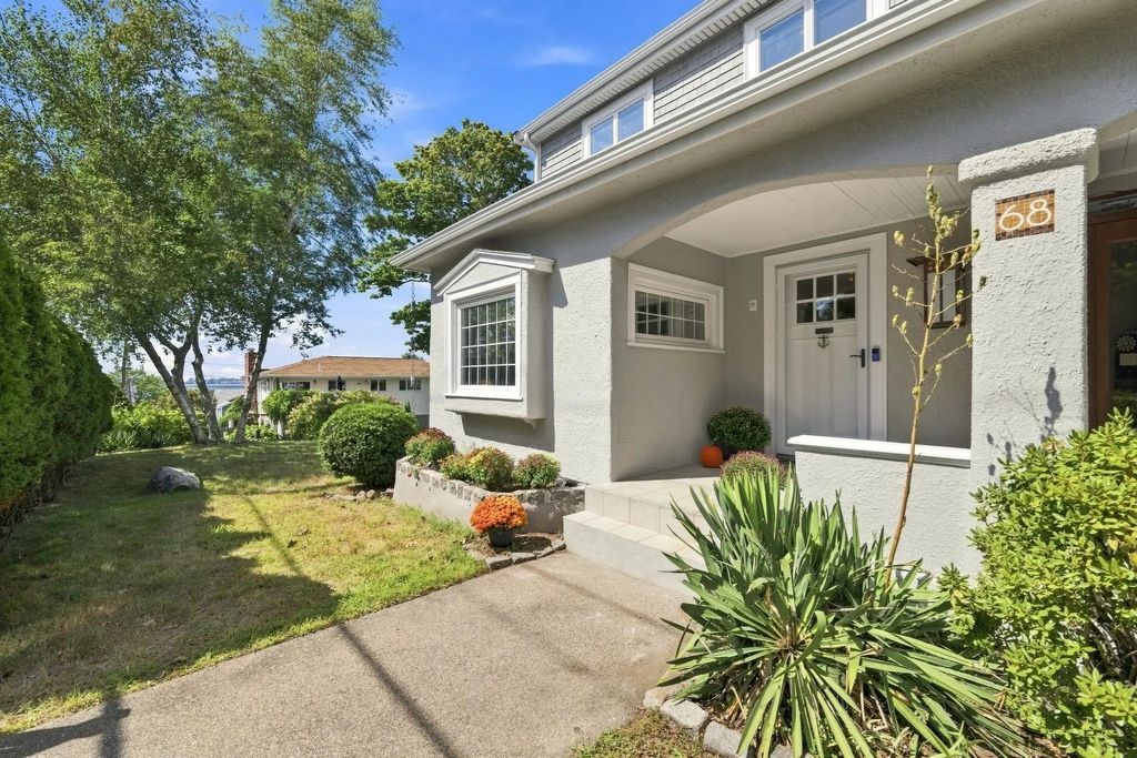 68 Gardner Rd, Nahant