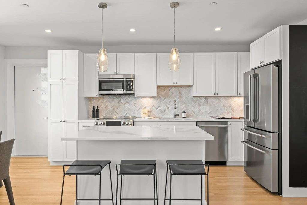 52 Fisher Avenue #302, Boston