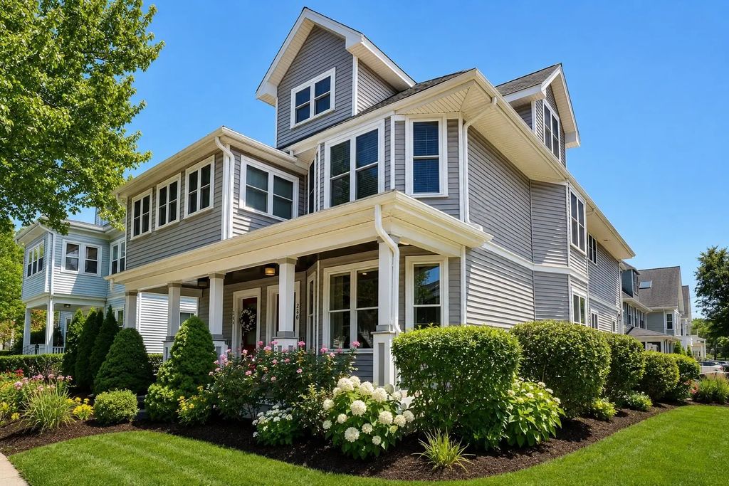 256 Watertown Street #256, Newton