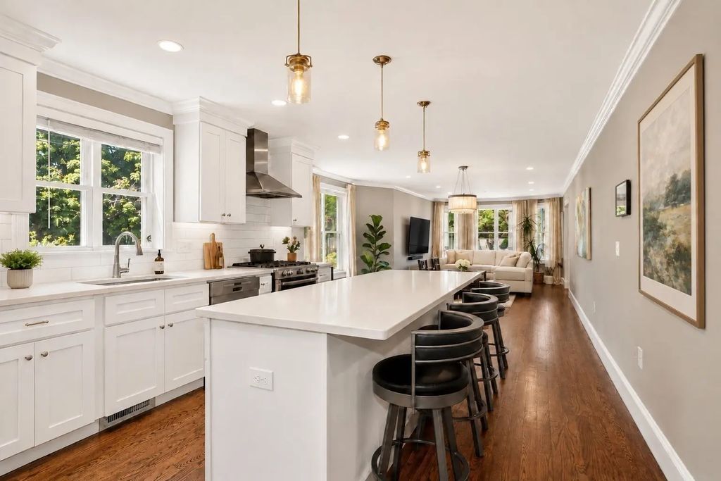 256 Watertown Street #256, Newton