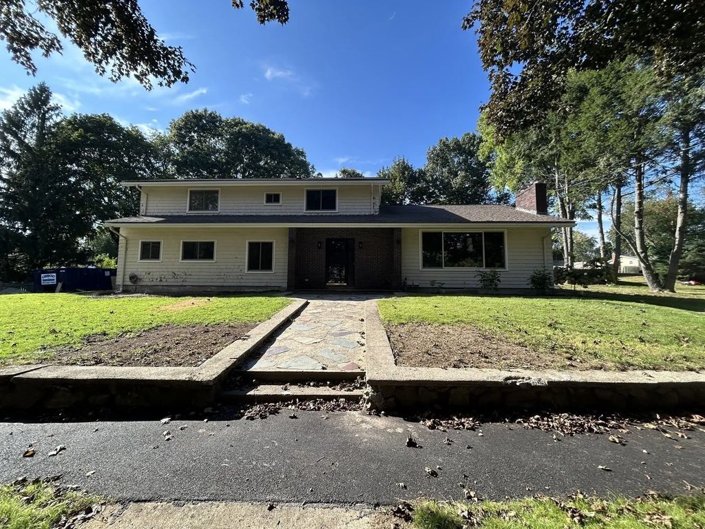 21 Olsen Road #1, Peabody