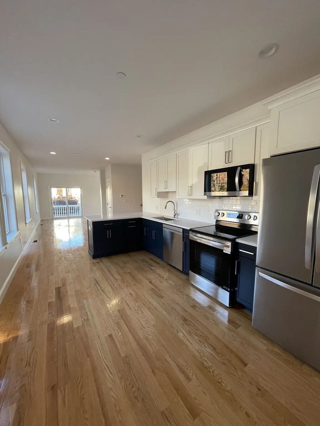 711 Mount Hope St #1, North Attleboro