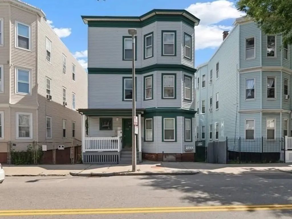 130 Boston St, Boston