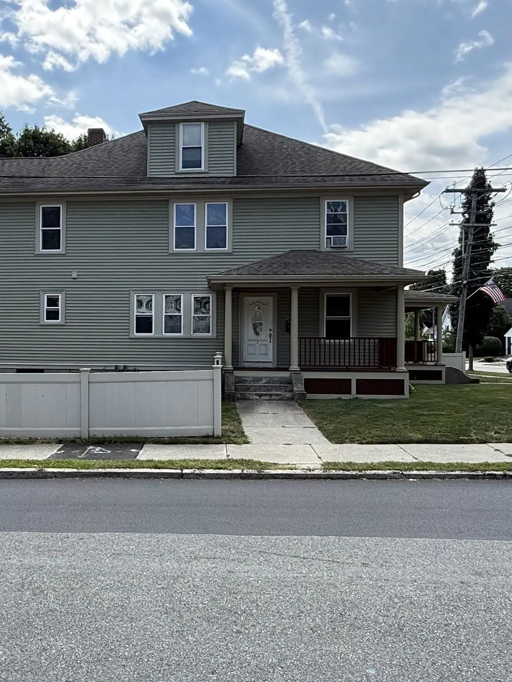 3 Mansfield St #a, Framingham