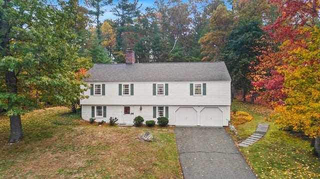 33 Wing Road, Lynnfield