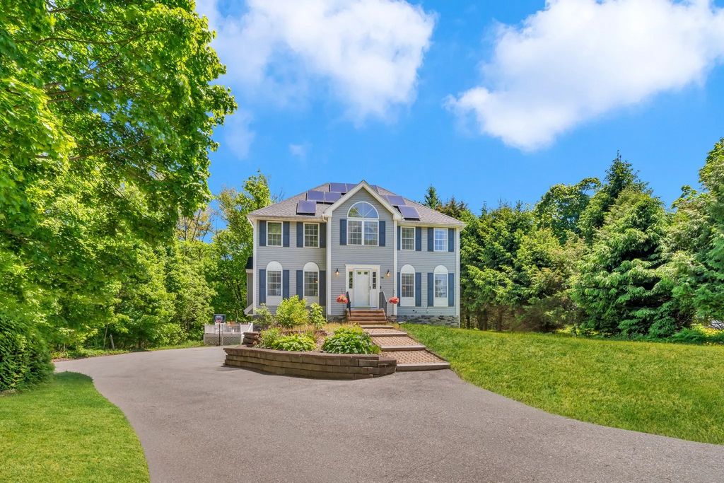 257 Howe St, Methuen