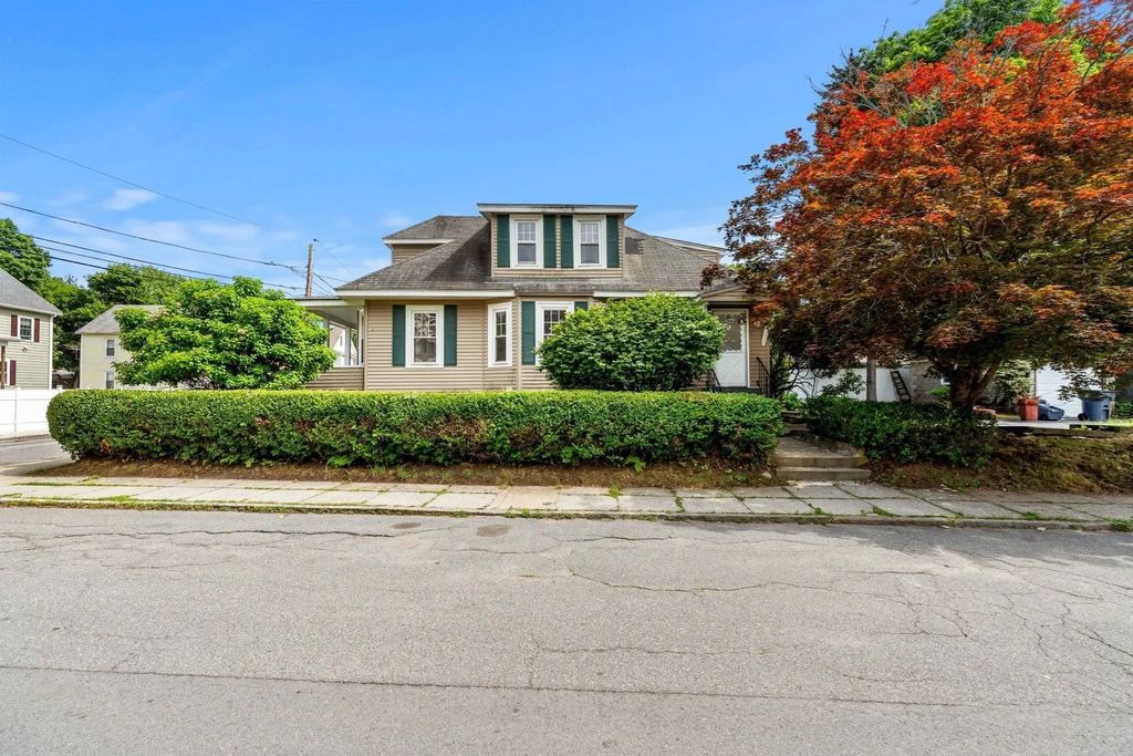 174 Warwick St, Methuen