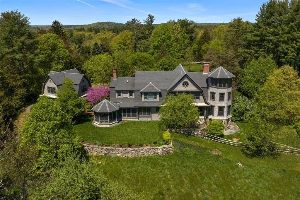 49 Willard Common, Concord