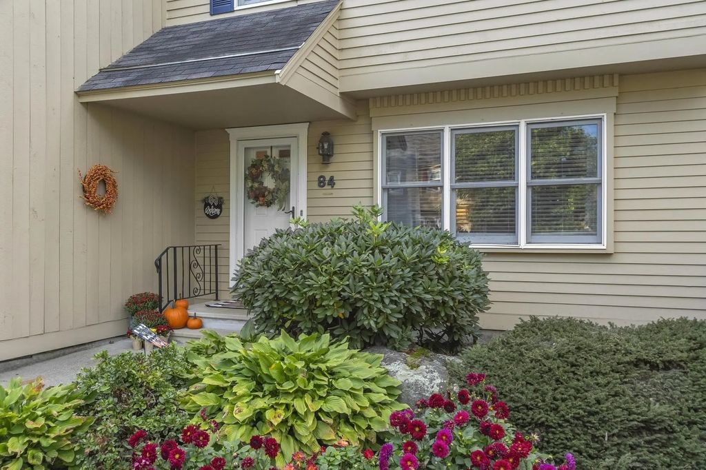 84 Waterford Dr #84, Worcester