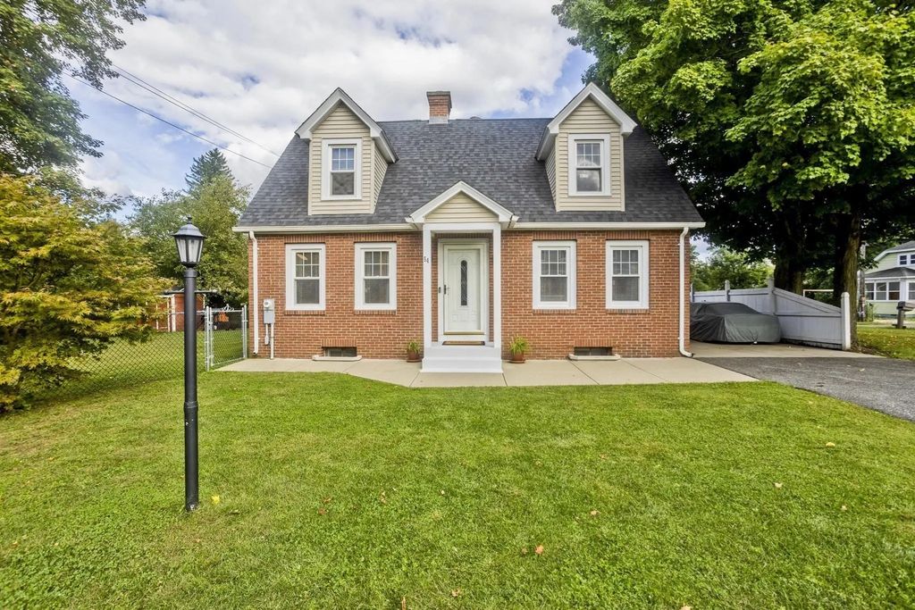 54 Mero St, Ludlow