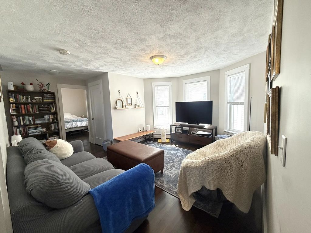 8 Lowden Ave. #2, Somerville