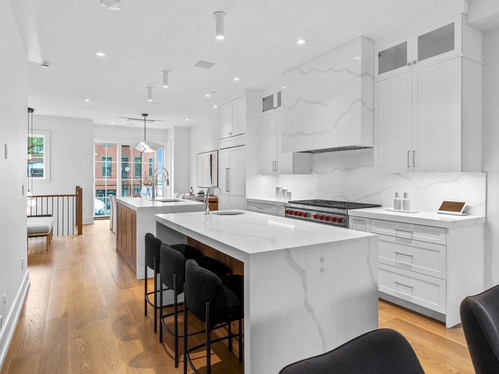 555 E Broadway, Boston