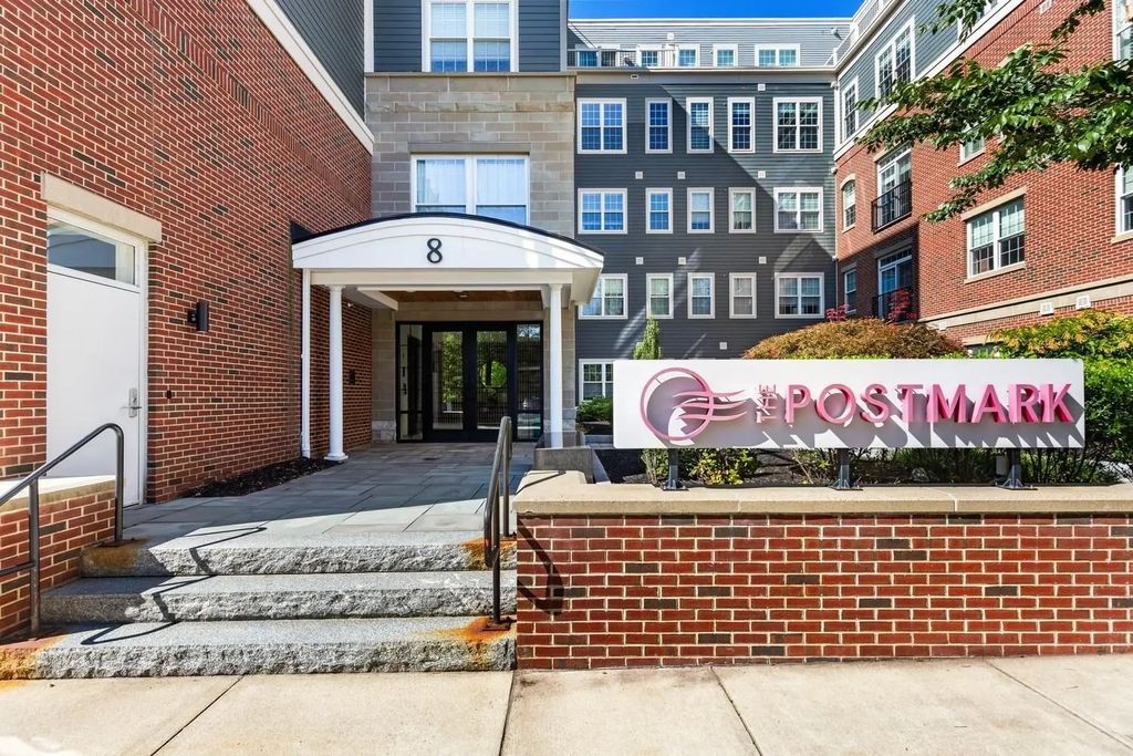 8 Sanborn Street #4011, Reading