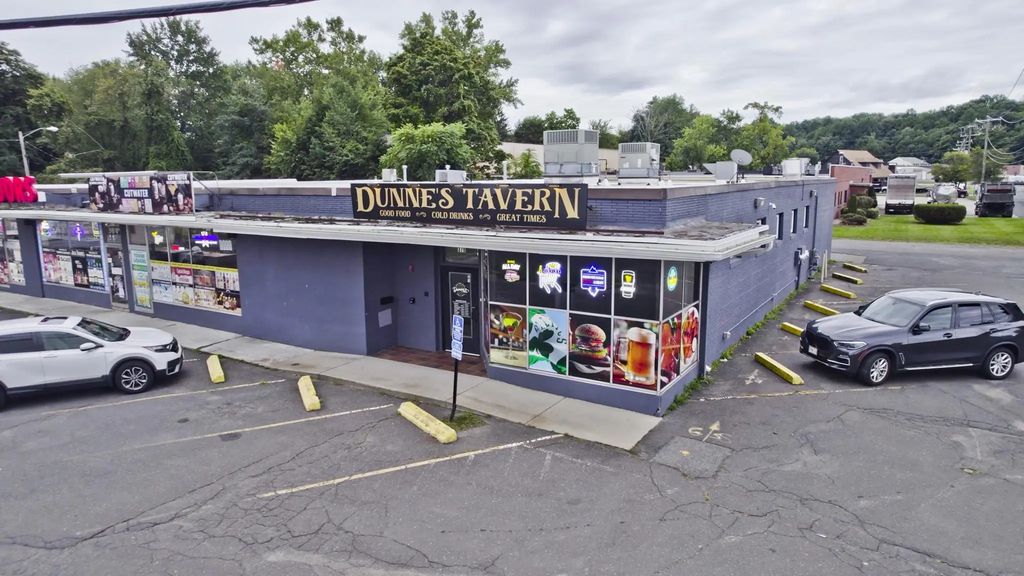 378 Walnut St Ext, Agawam