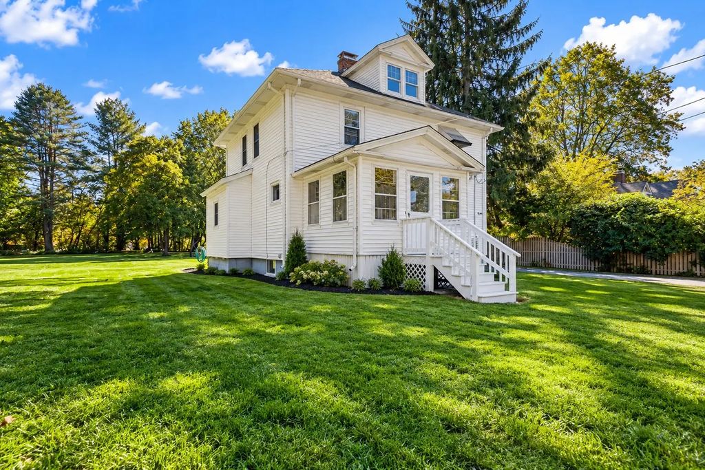 664 East Street, Wrentham
