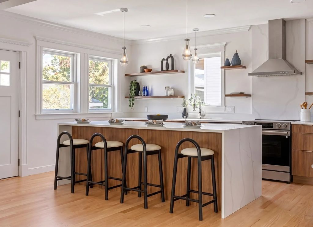 83 Kenmere #2, Medford