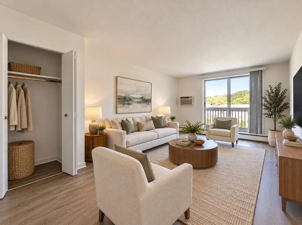 142 Kenrick St #34, Boston