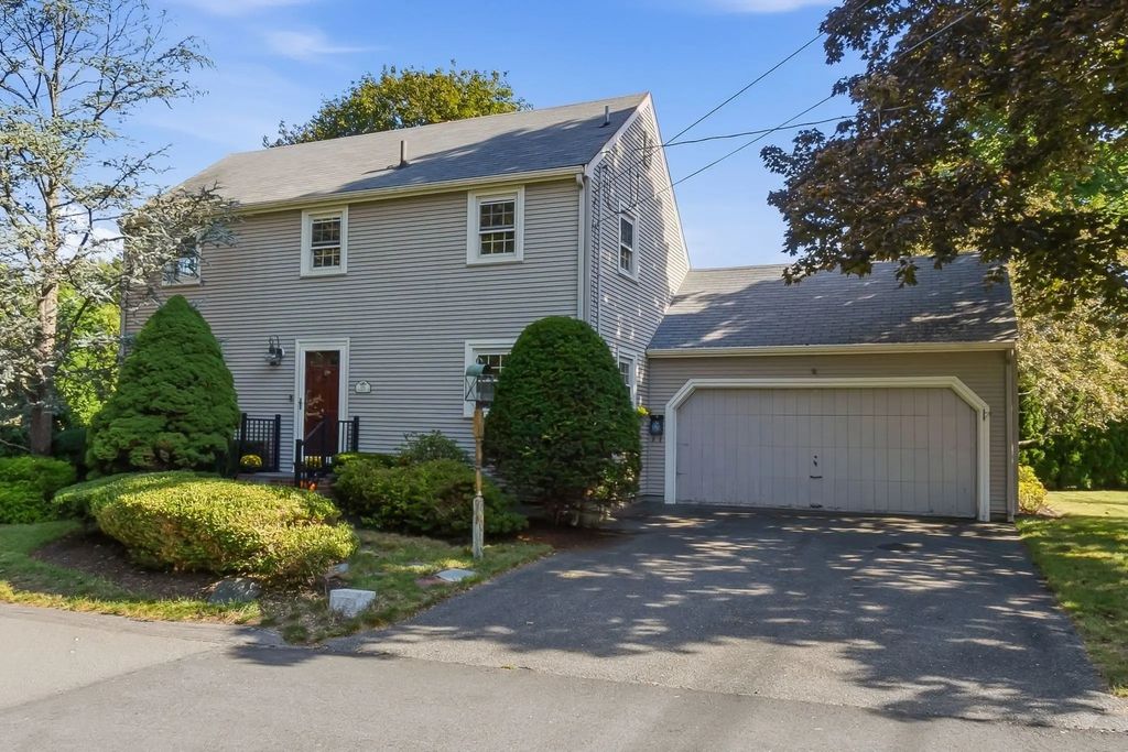 250 E. Lothrop Street, Beverly